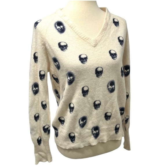 Skull Cashmere Riley Skull Graphic V Neck Long Sleeve Cozy Sweater Women’s Small - Picture 7 of 14